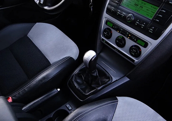 Skoda Octavia cena 21900 przebieg: 272000, rok produkcji 2008 z Dobrodzień małe 781